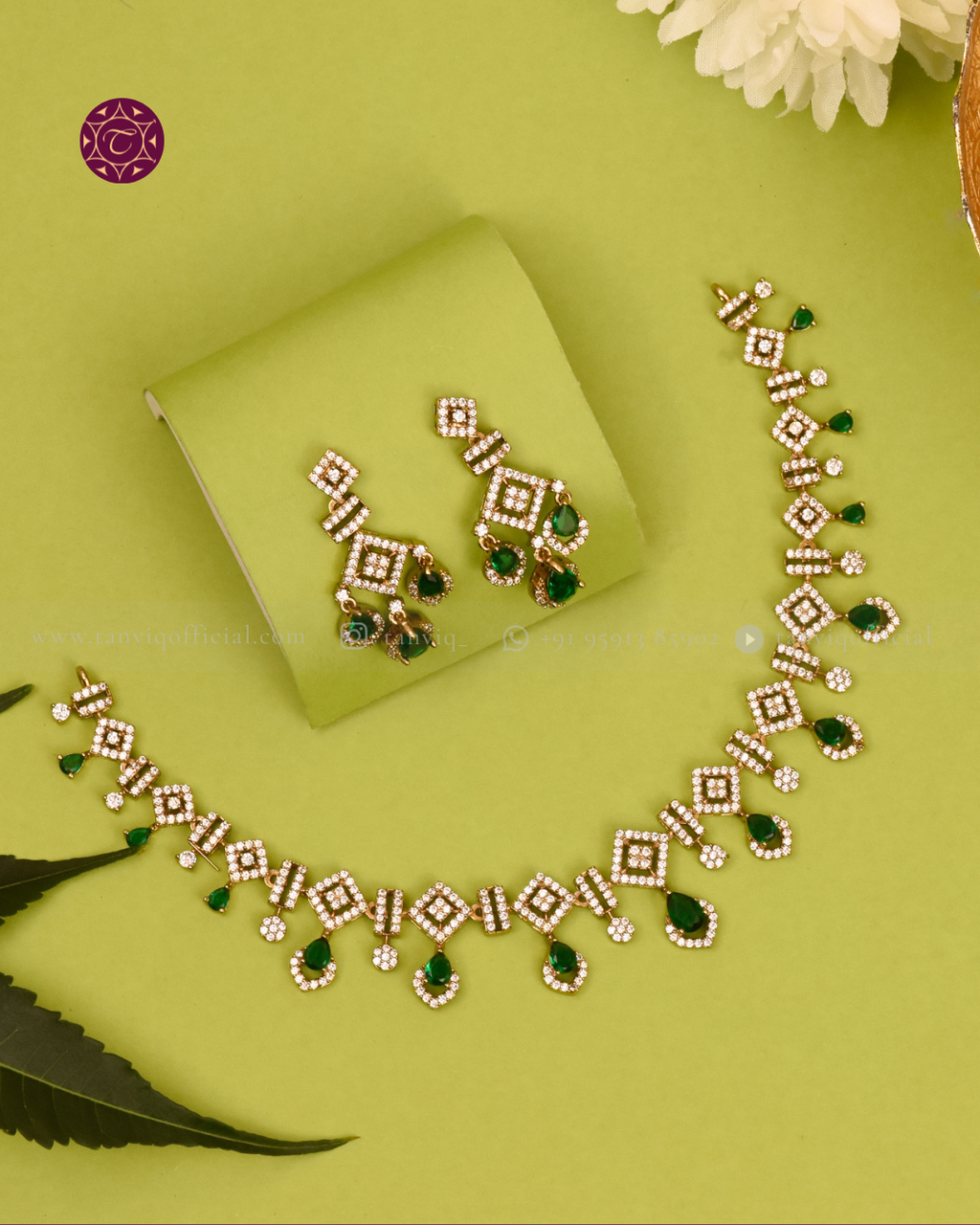 Riya Emerald Diamond Trellis Necklace