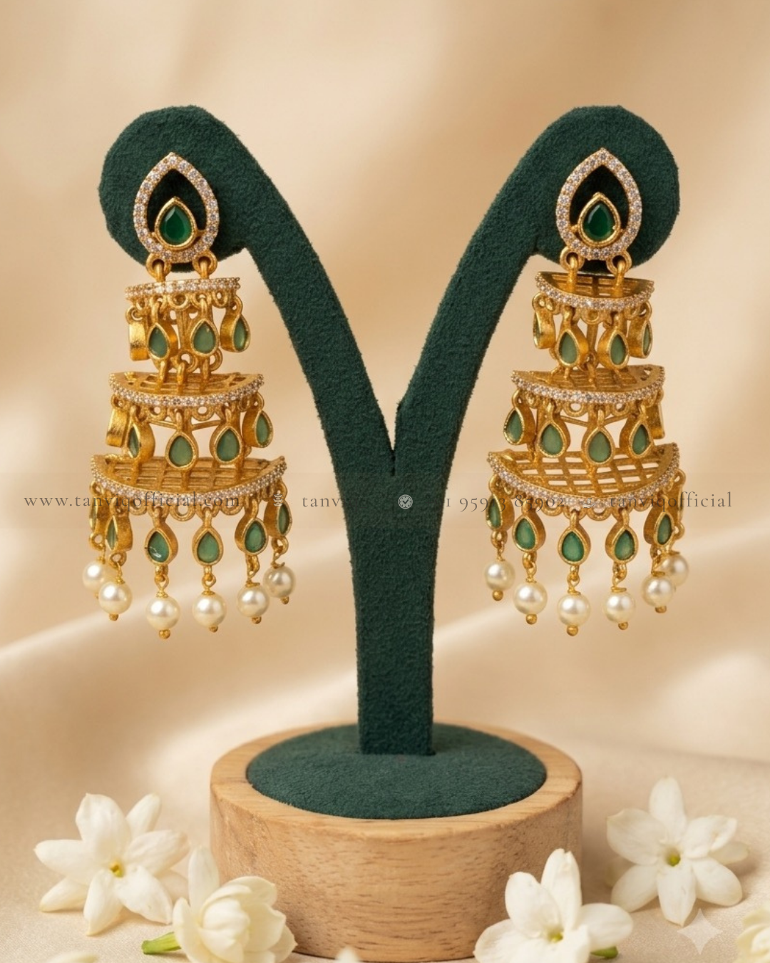 Meenal Emerald Tier Jhumpa