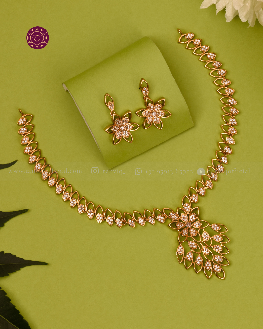 Ojasvini Marquise Flower Necklace